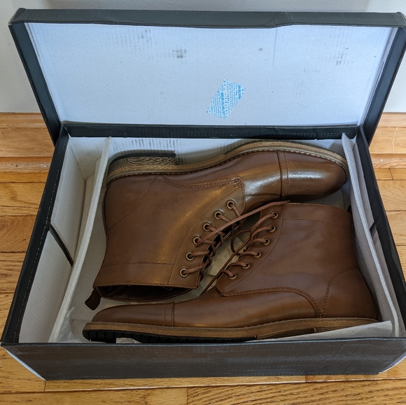 Brand new men's boots - Picture 2 of 4